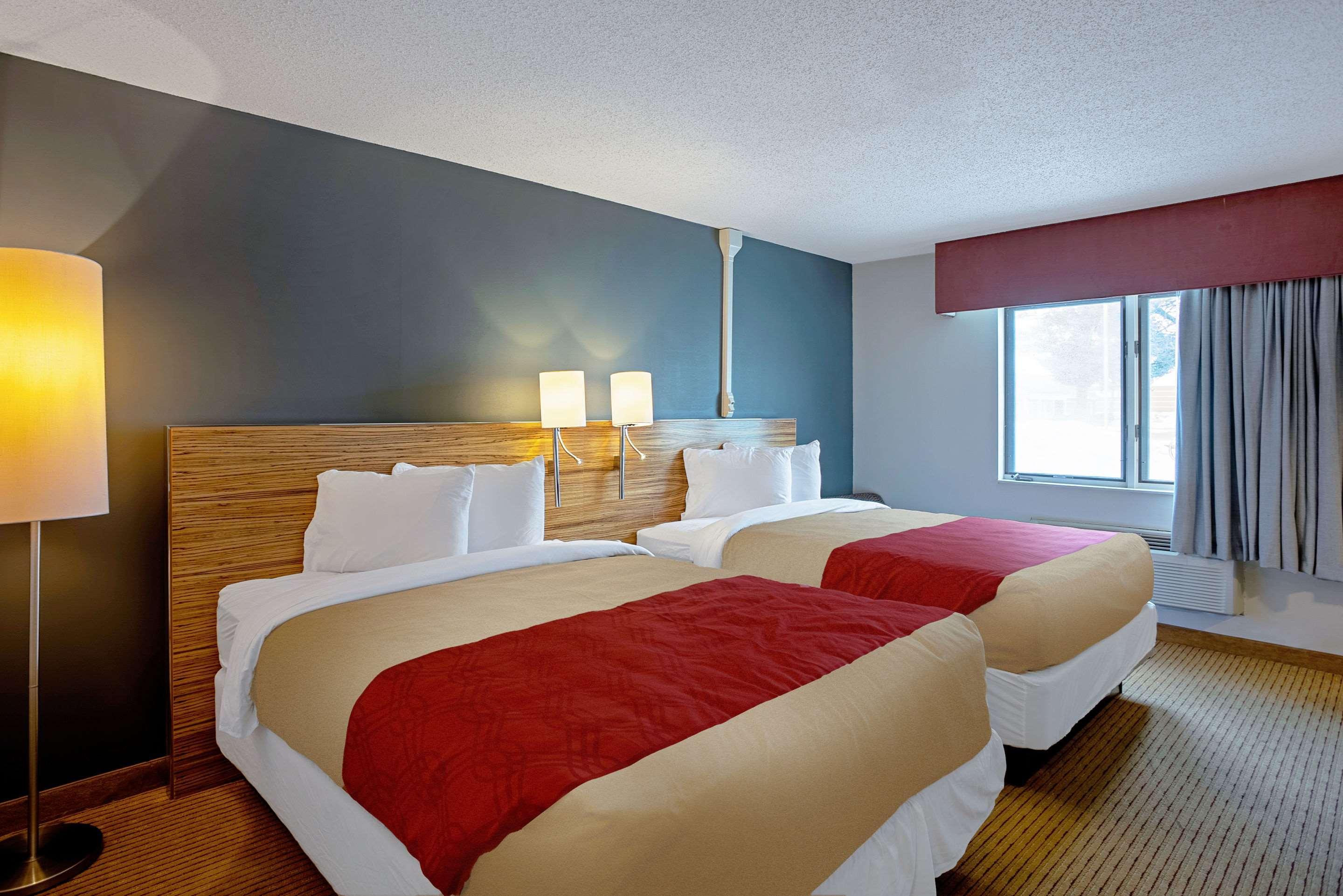 Quality Inn Frontier At Us Hwy 30 Clinton Exteriör bild