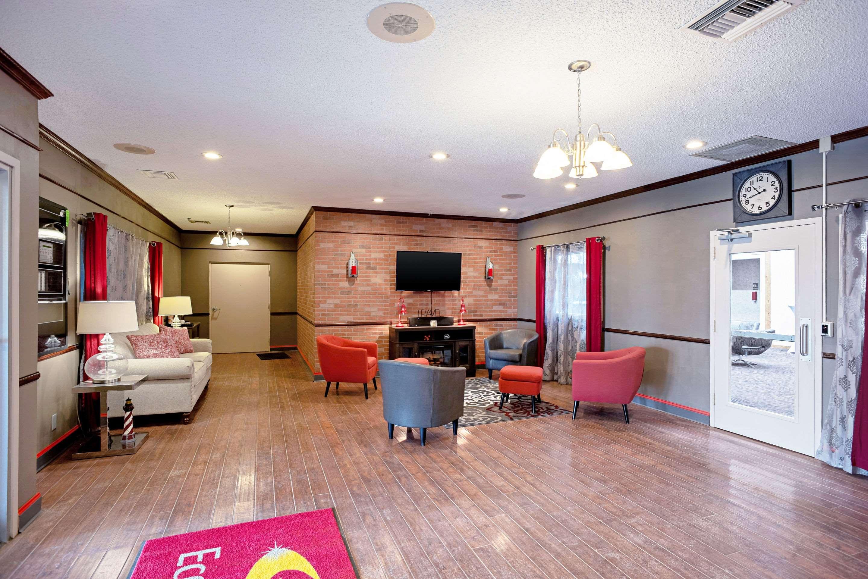 Quality Inn Frontier At Us Hwy 30 Clinton Exteriör bild