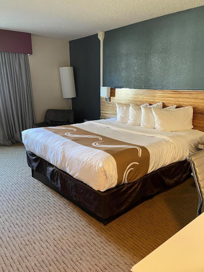 Quality Inn Frontier At Us Hwy 30 Clinton Exteriör bild